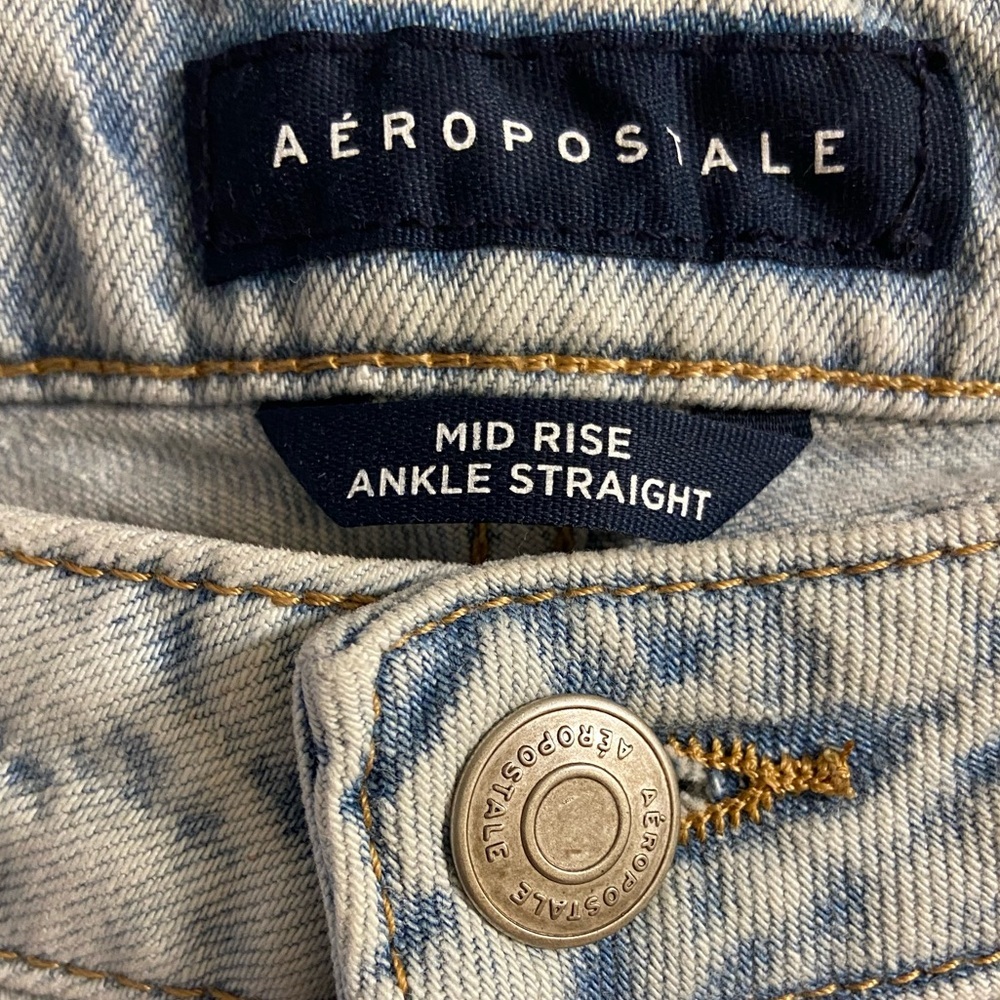 Aeropostale mid rise ankle straight stretch jeans light wash Sz 8 R NWT - Picture 4 of 6